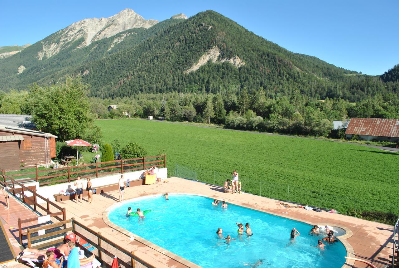 Camping Les Auches Ансел Екстериор снимка