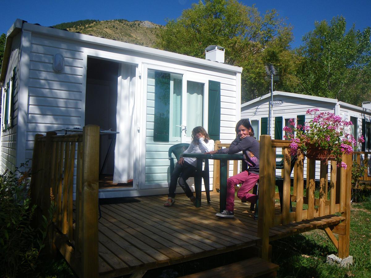 Camping Les Auches Ансел Екстериор снимка