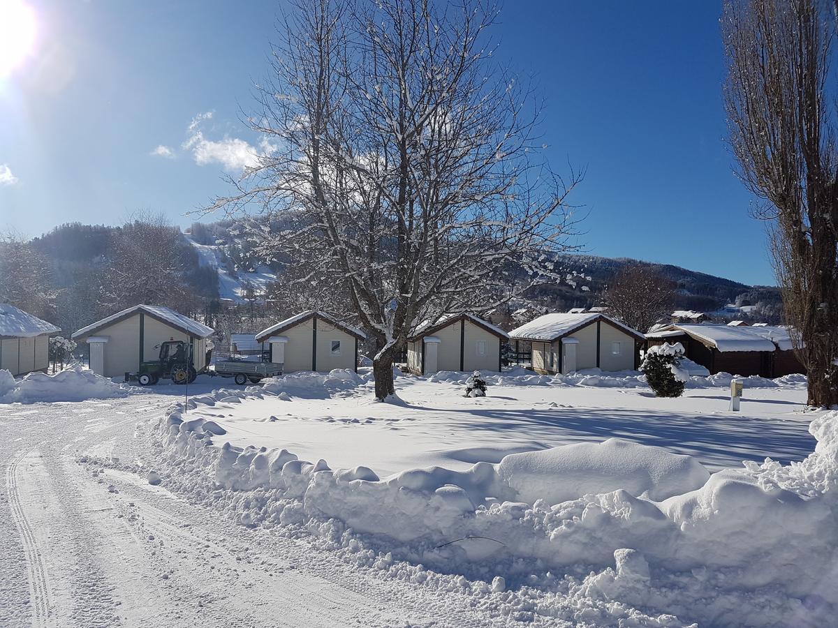 Camping Les Auches Ансел Екстериор снимка